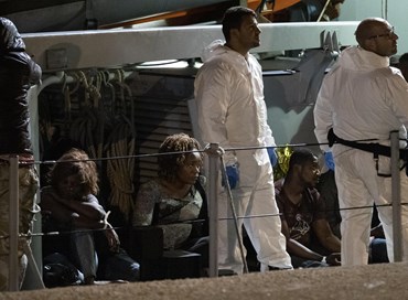 Migranti: sbarcati in 57 tra Pozzallo e Lampedusa