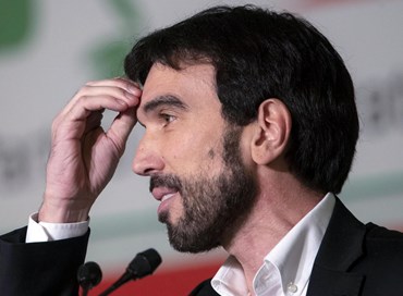 Pd, Martina: “Segretario non sarà anche candidato premier”, critici i renziani