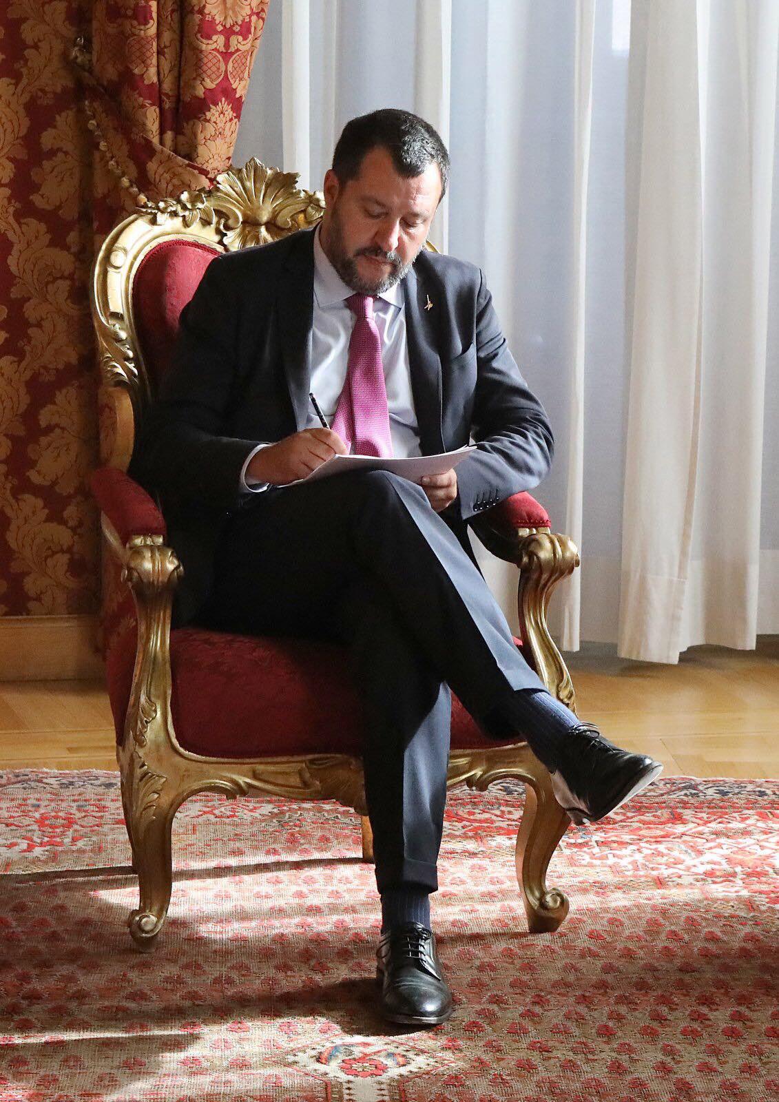 Fate sapere a Salvini...