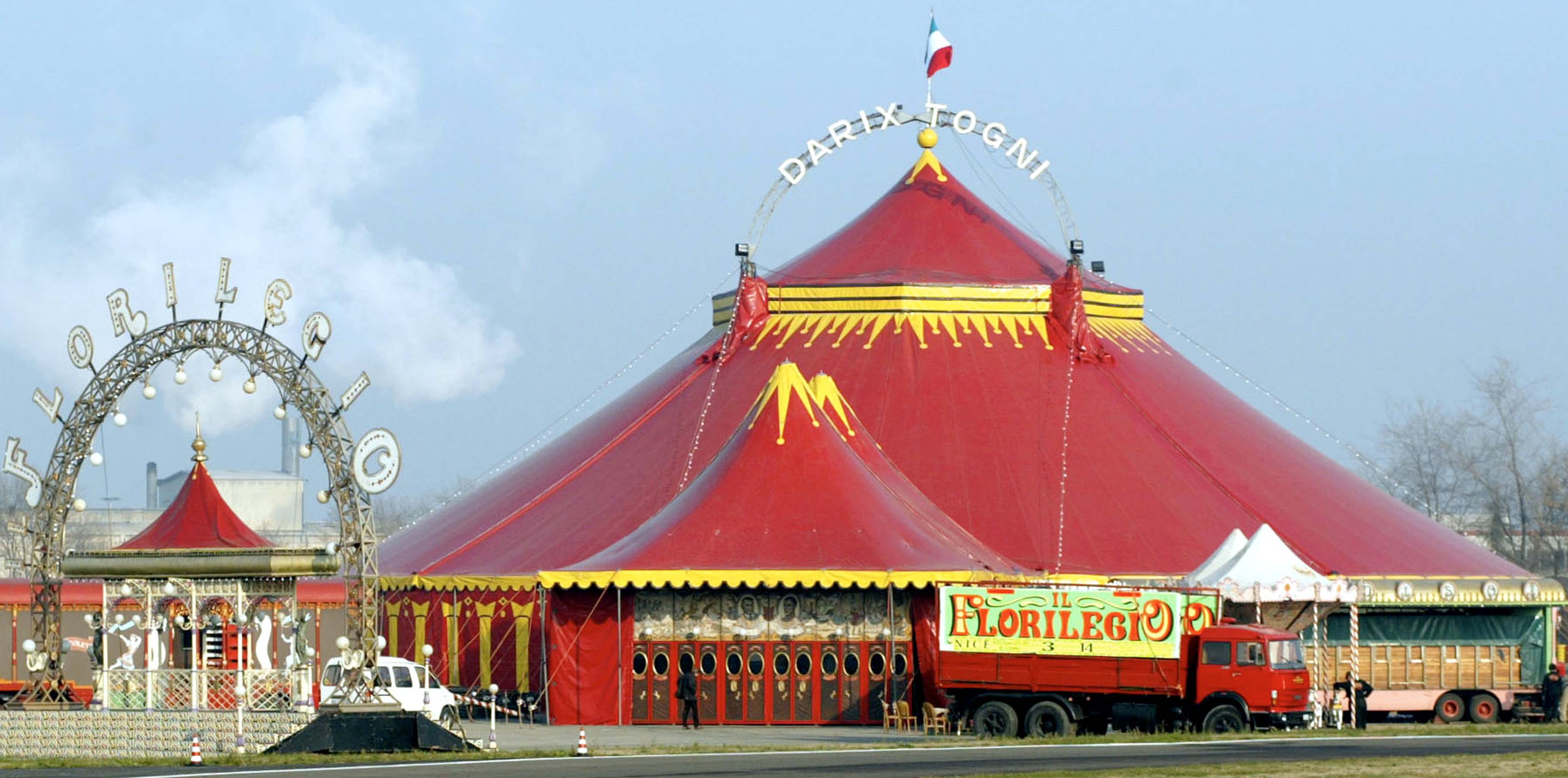 Il circo della crisi e la coerenza del voto