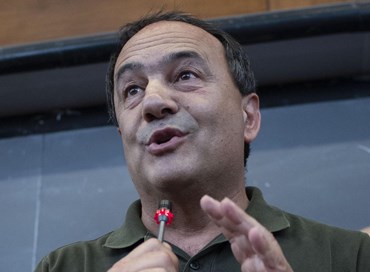 Riace: revocato divieto dimora per ex sindaco Lucano