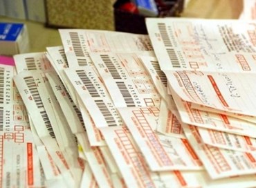Nuovo ticket sanitario, il “rosso” Speranza: “Chi ha di più deve pagare di più”
