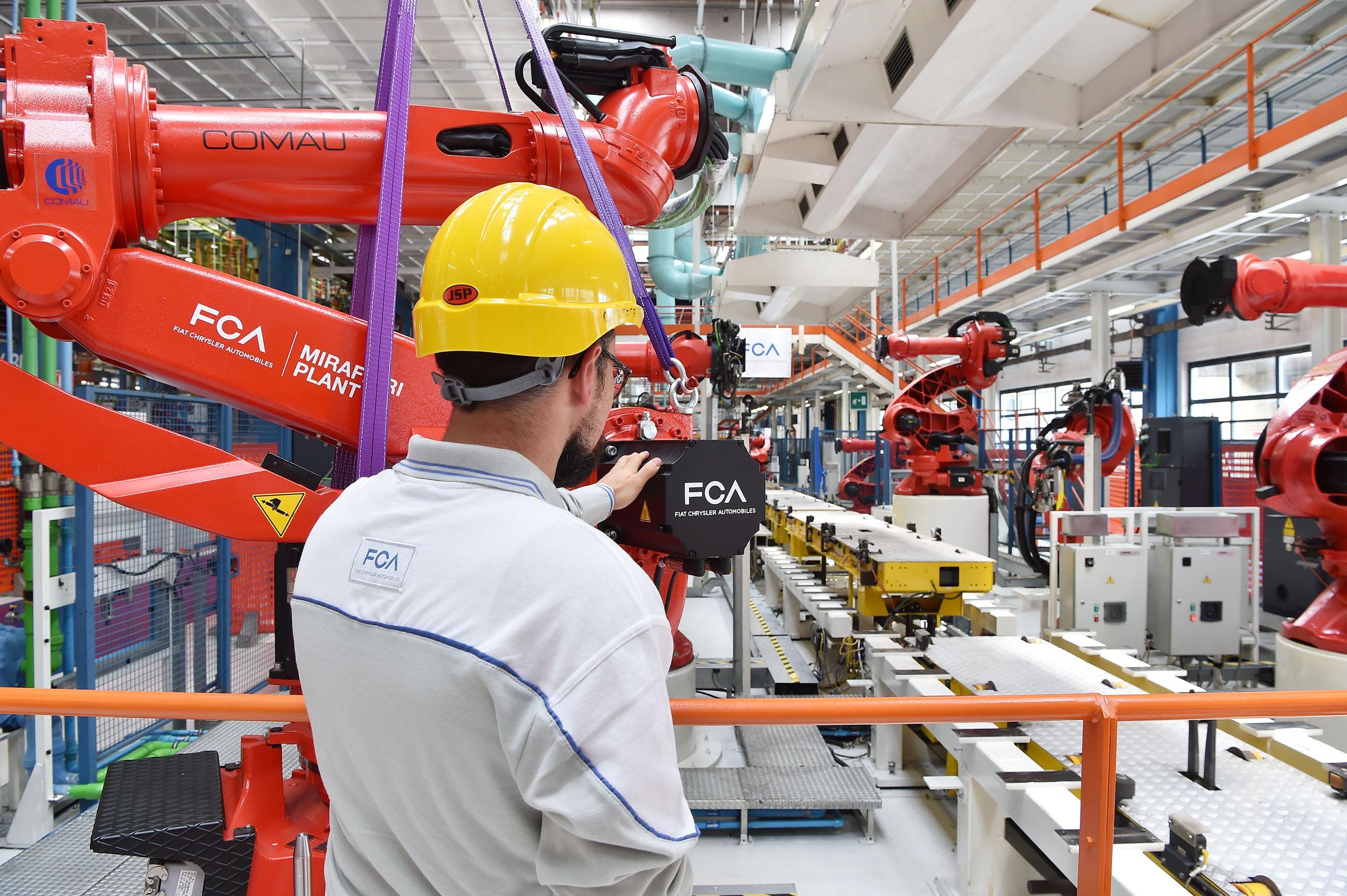 Confindustria: “L’Italia è in bilico tra ripresa e recessione”