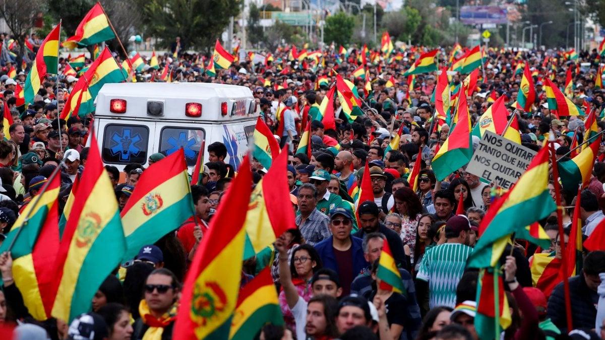 Bolivia, violenze a Cochabamba: un morto e 89 feriti