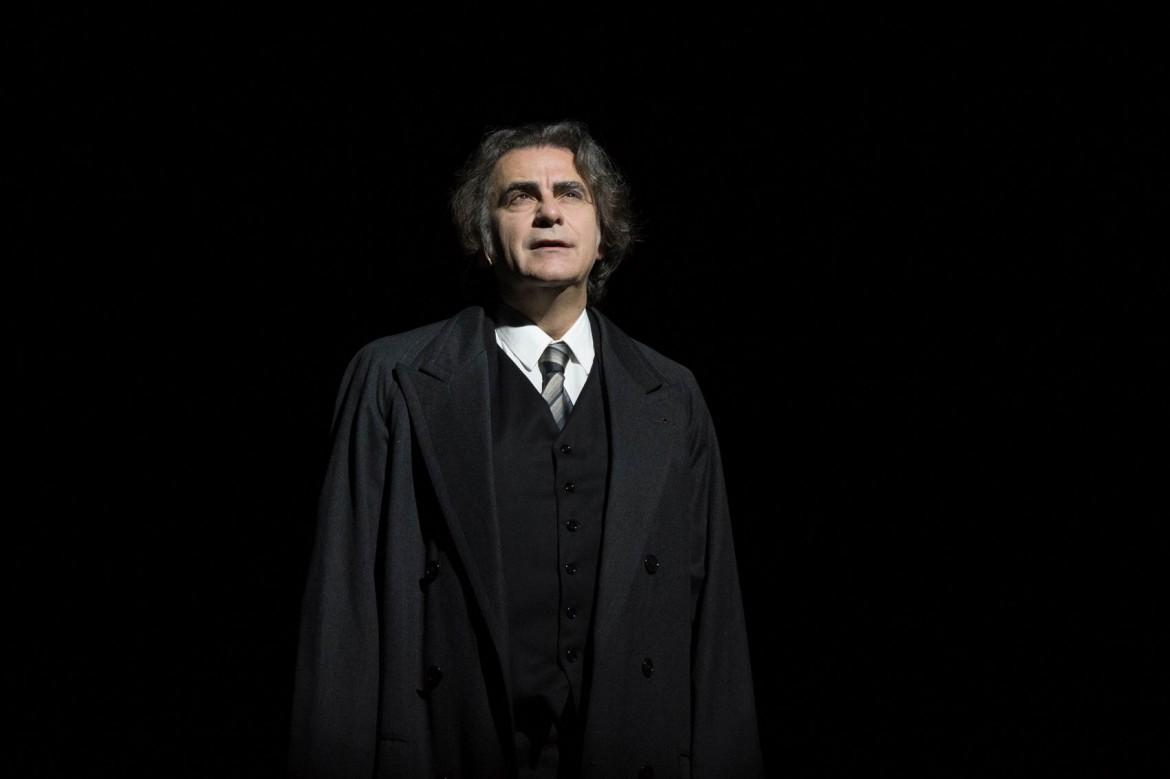 “Se questo è un uomo”: l’umanesimo perduto al Teatro Argentina