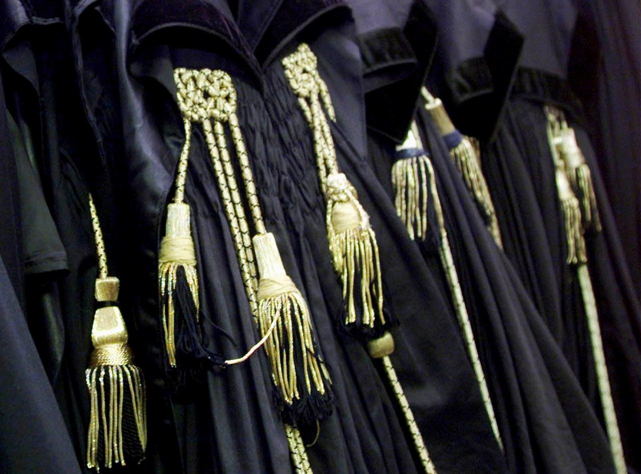 “Il Partito degli avvocati”: una lobby che non esiste