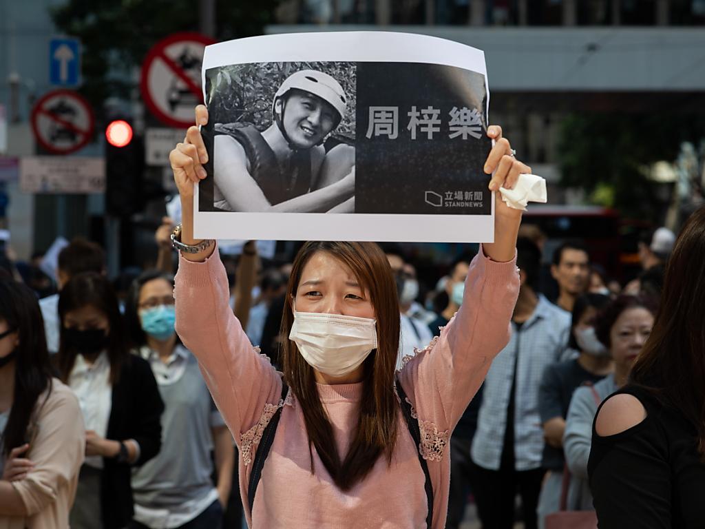 Hong Kong, morto studente ferito durante le proteste