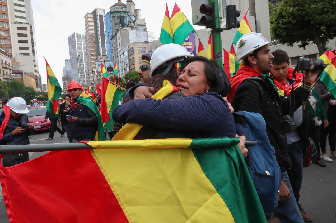 Bolivia: caos istituzionale dopo le dimissioni di Morales