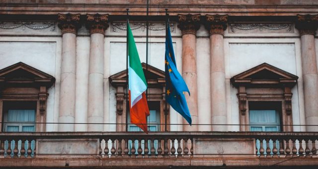 Il rimbalzo del gatto morto