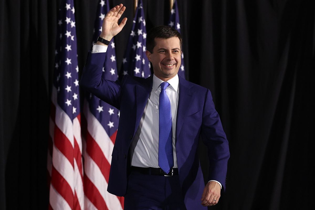 Caos dem, Buttigieg vince di un soffio in Iowa