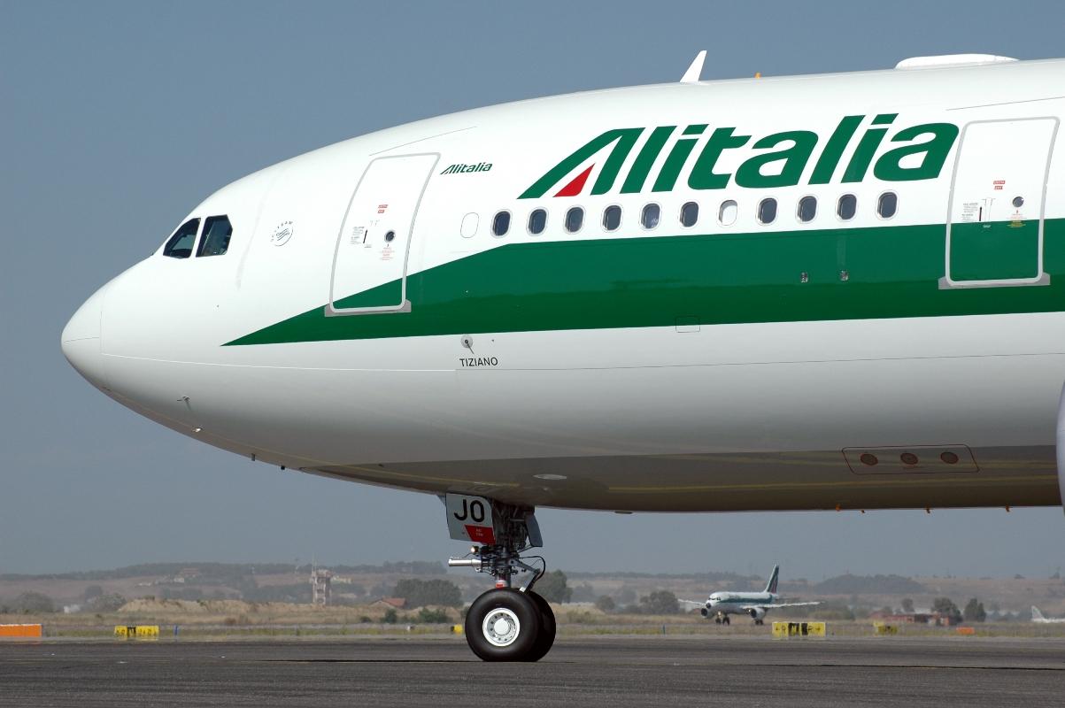 Alitalia, Gualtieri: “No a nuovo prestito, ora risanamento”
