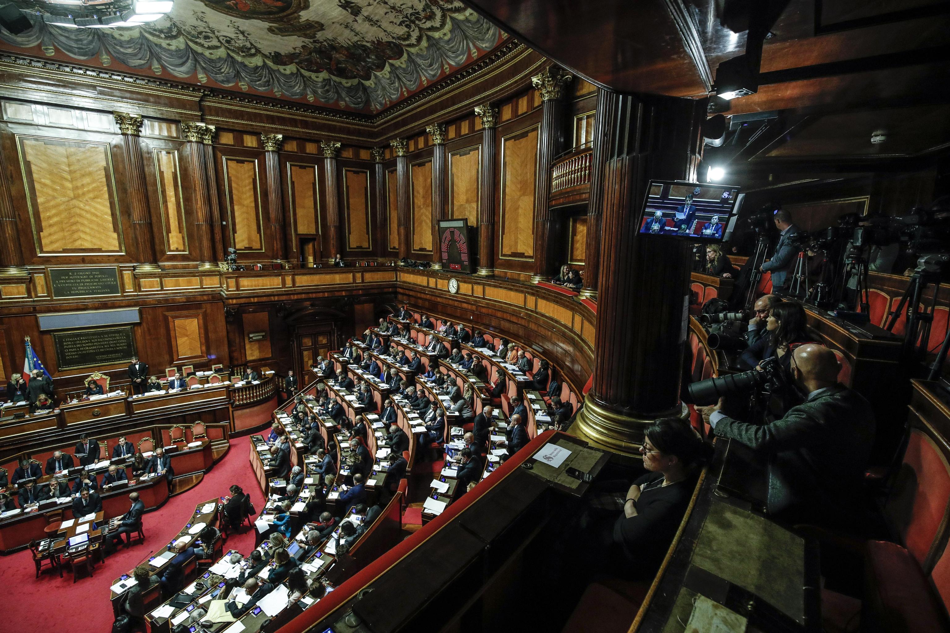 Coronavirus: rinviare il referendum, appello a Mattarella