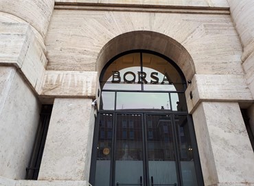 Coronavirus, Borse: Male Piazza Affari, bene quelle asiatiche