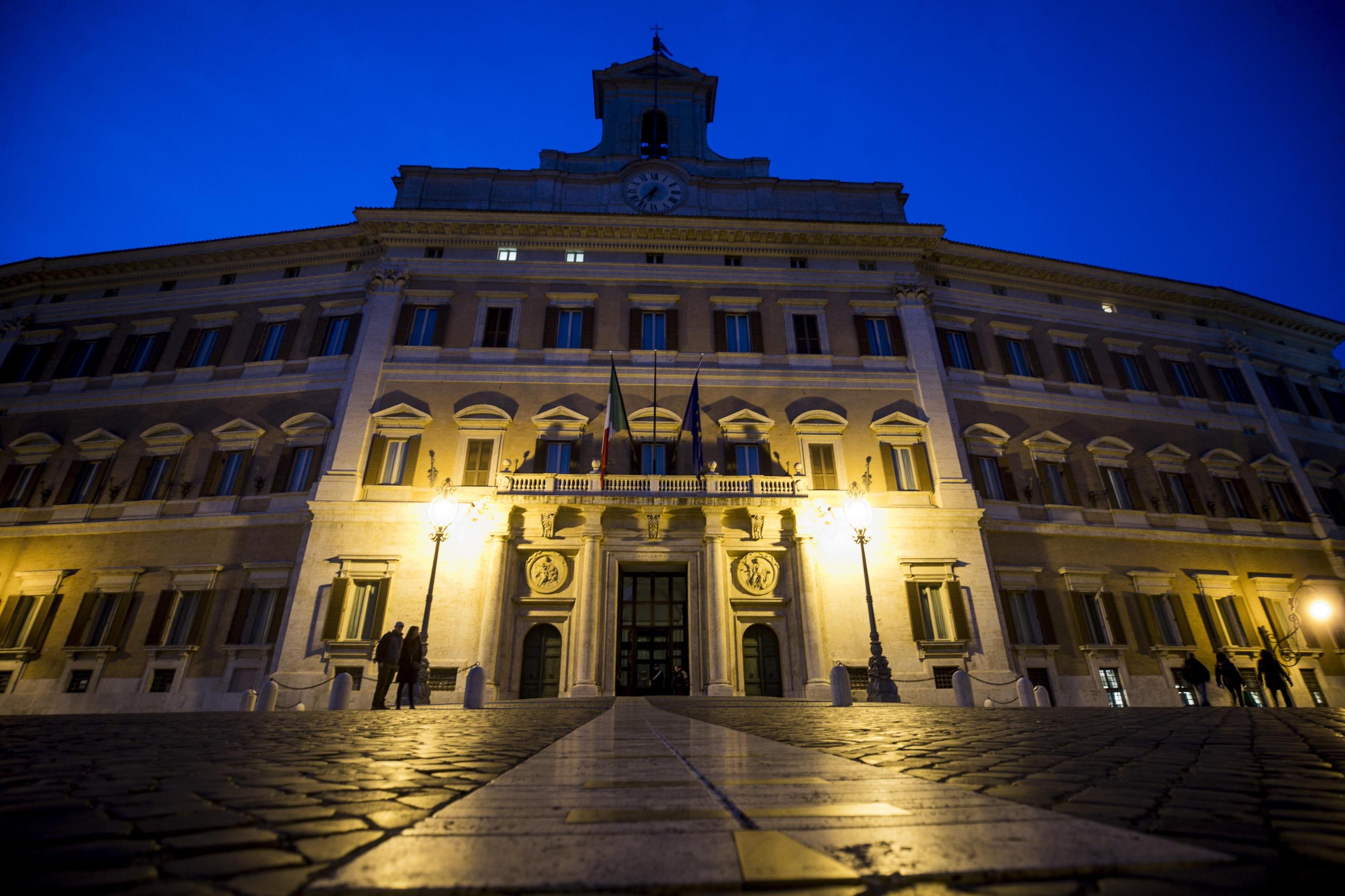 E meno male che è una repubblica parlamentare!