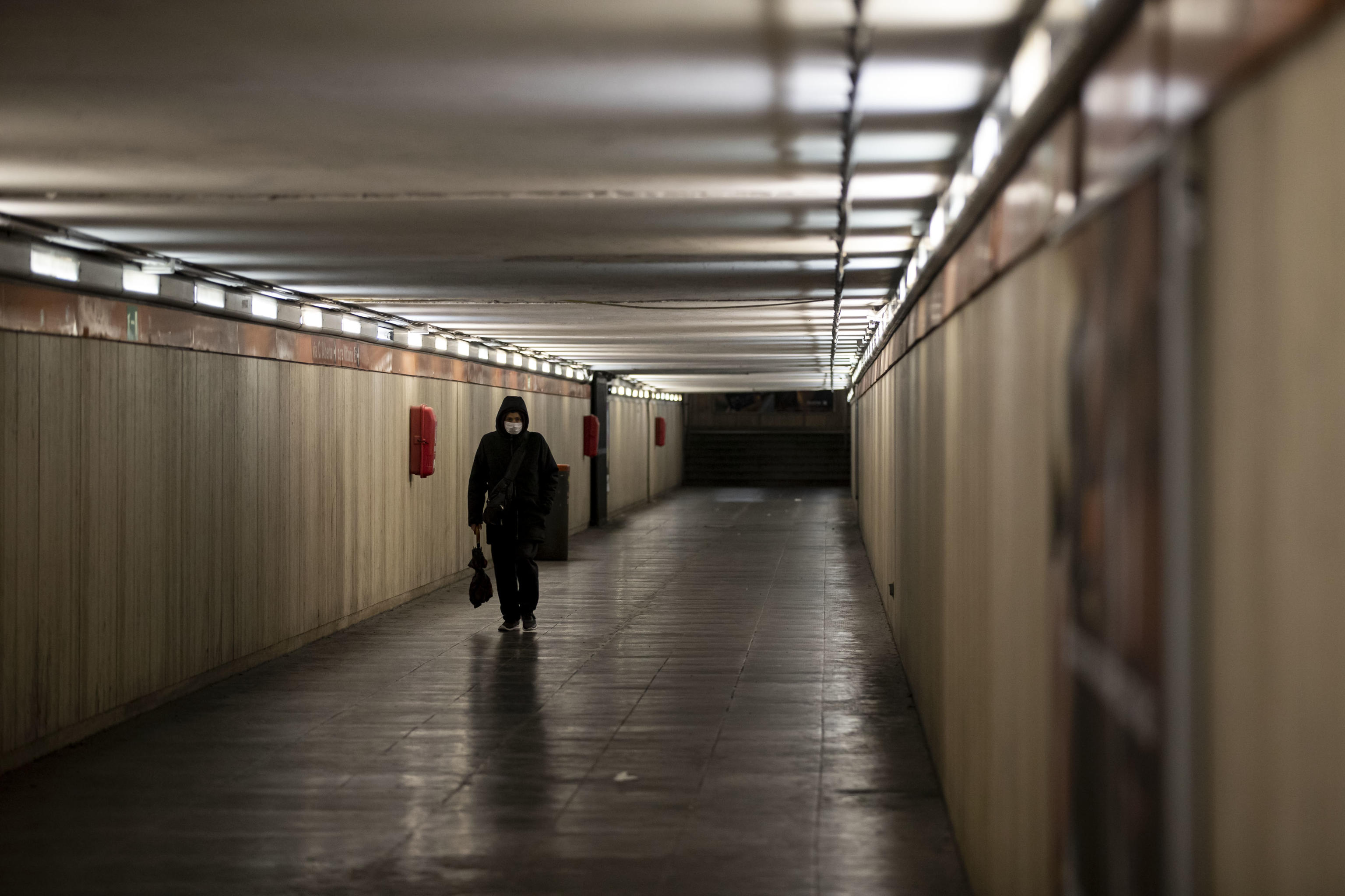 Covid-19: il fallimento degli 007 e la falla della app traccia percorsi