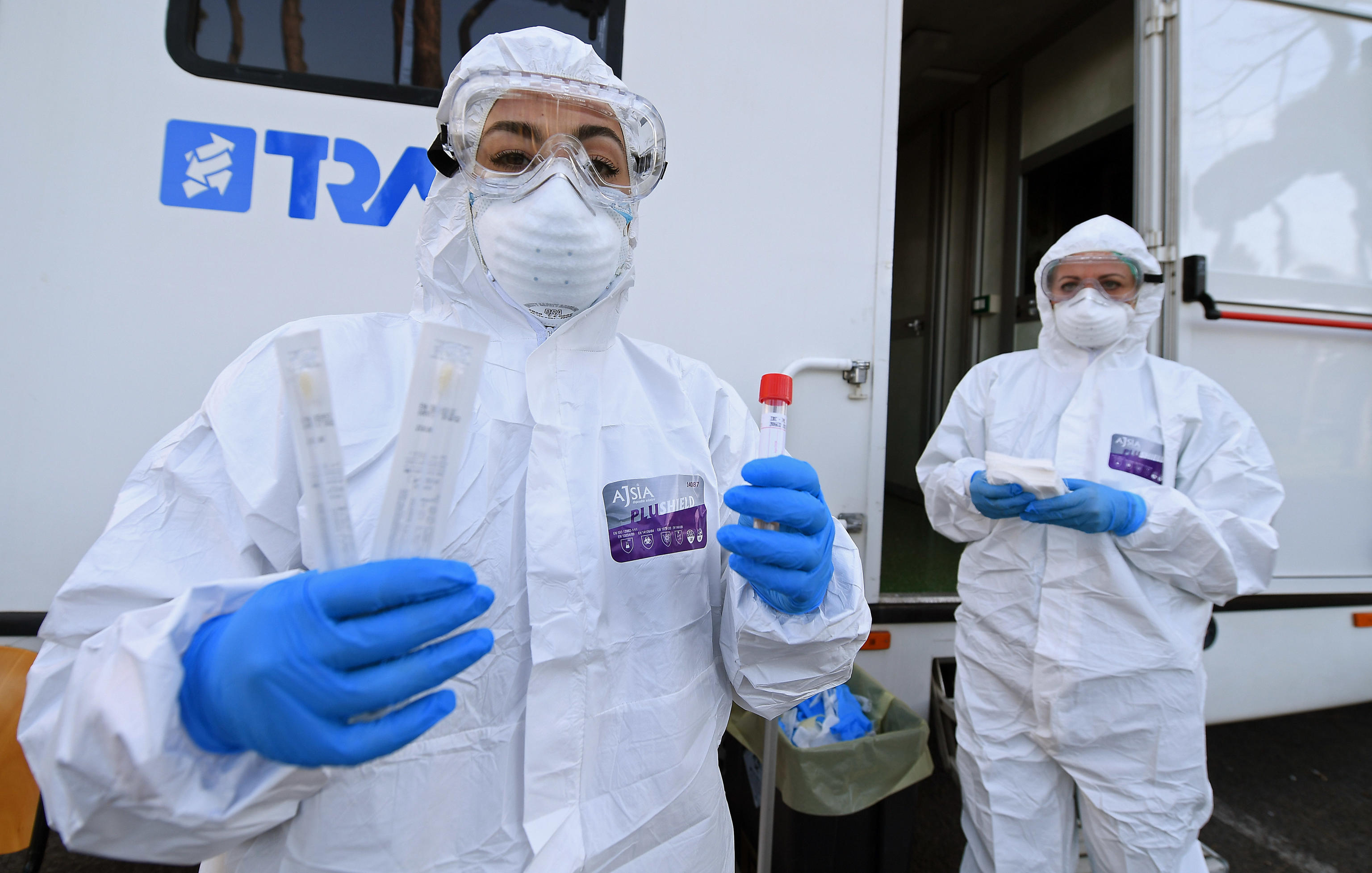 Coronavirus, oltre 50mila i morti in Europa