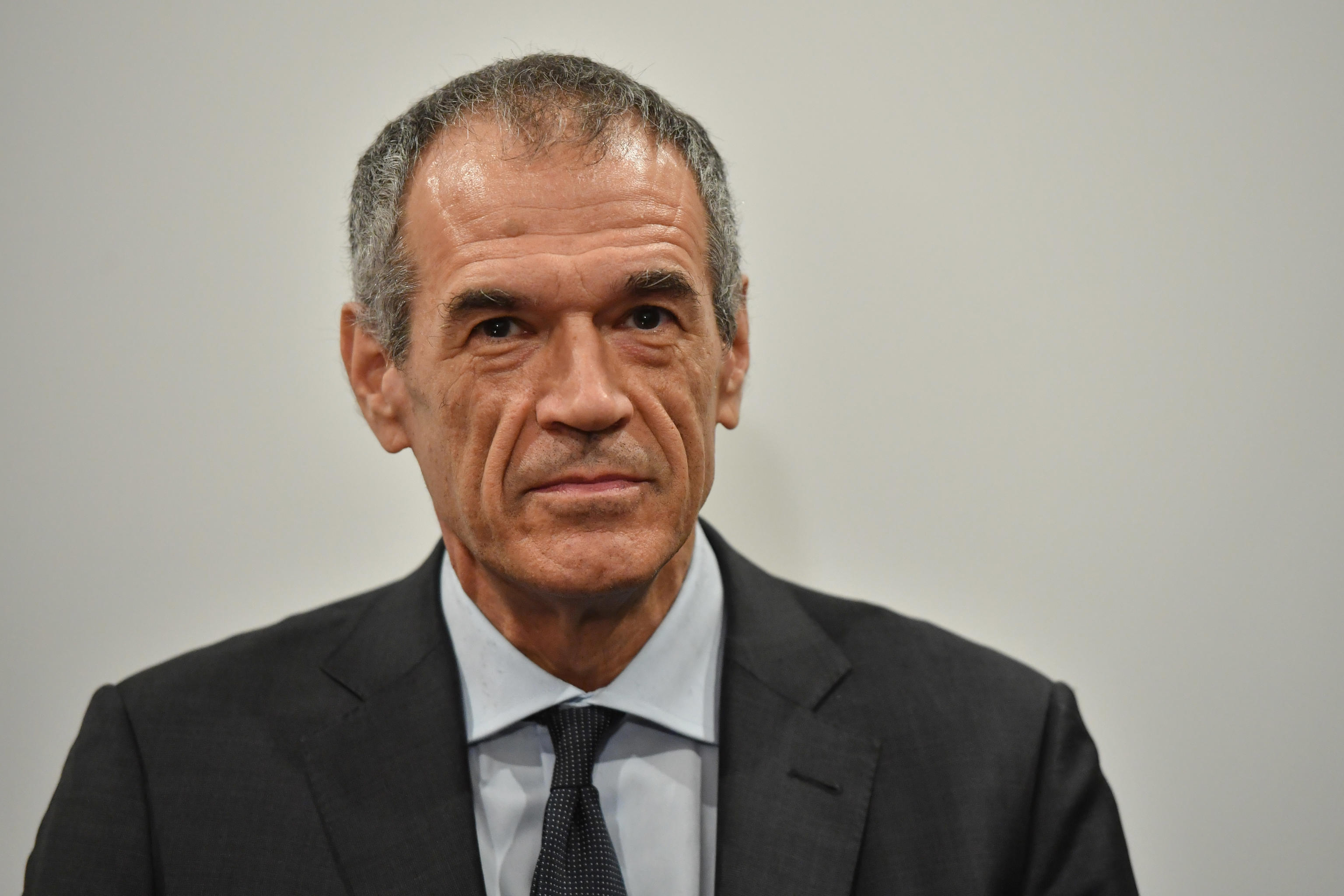 Cottarelli: “Per la Fase 2 serve rapidità, liquidità e riaperture”