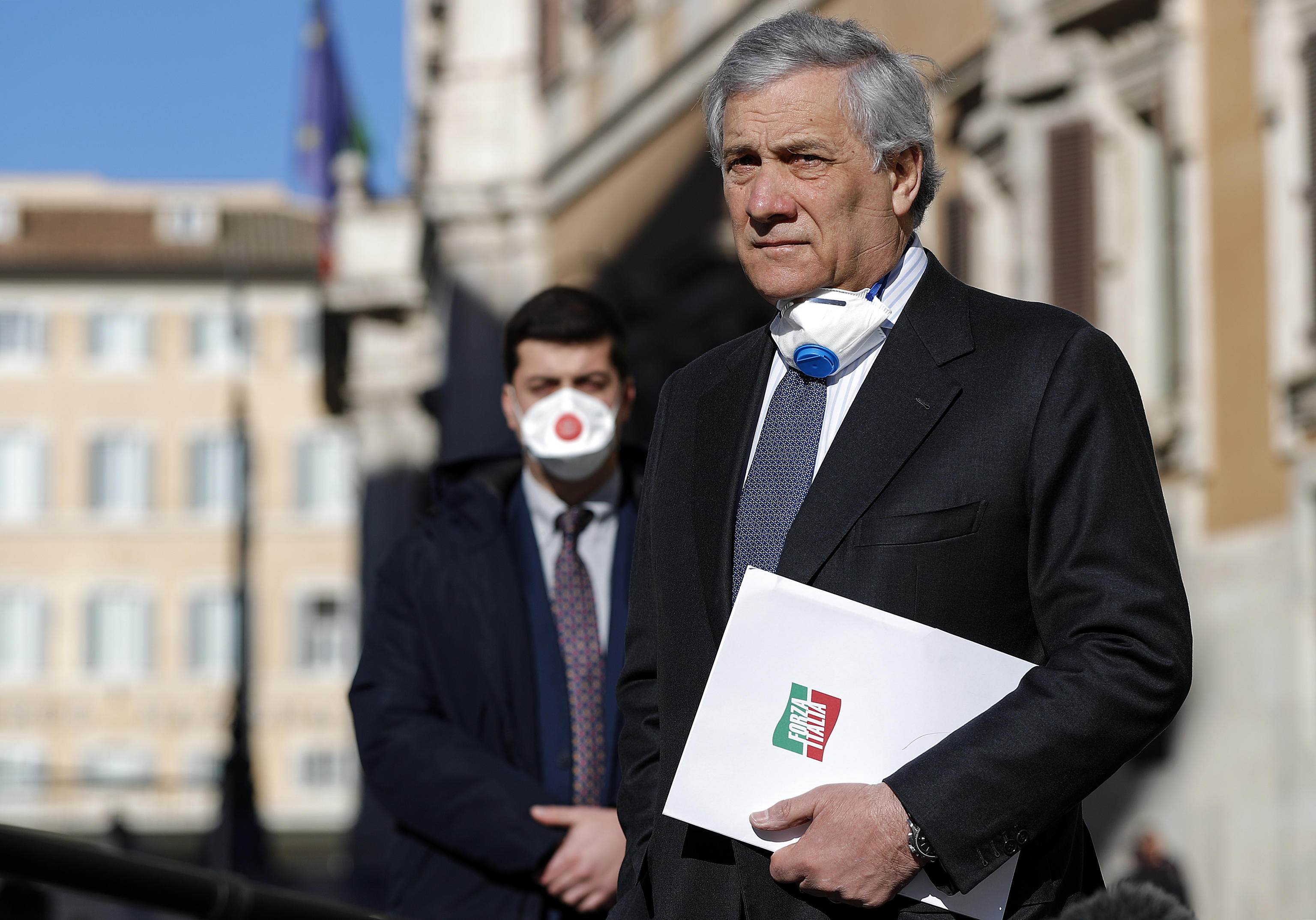 Tajani: “Appoggio a Conte nella trattativa con l’Ue”