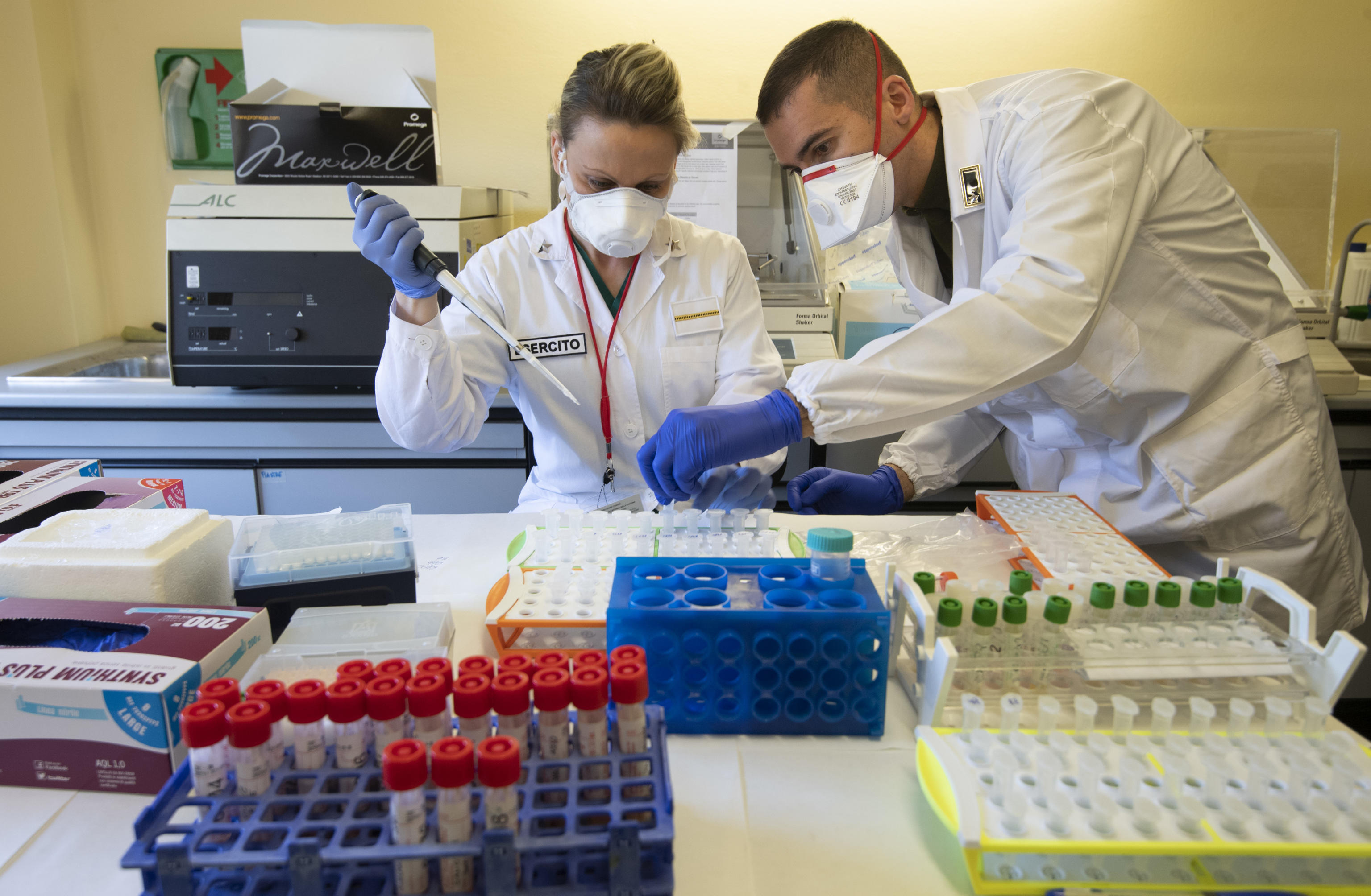 Imitare modelli autoritari può generare mostri