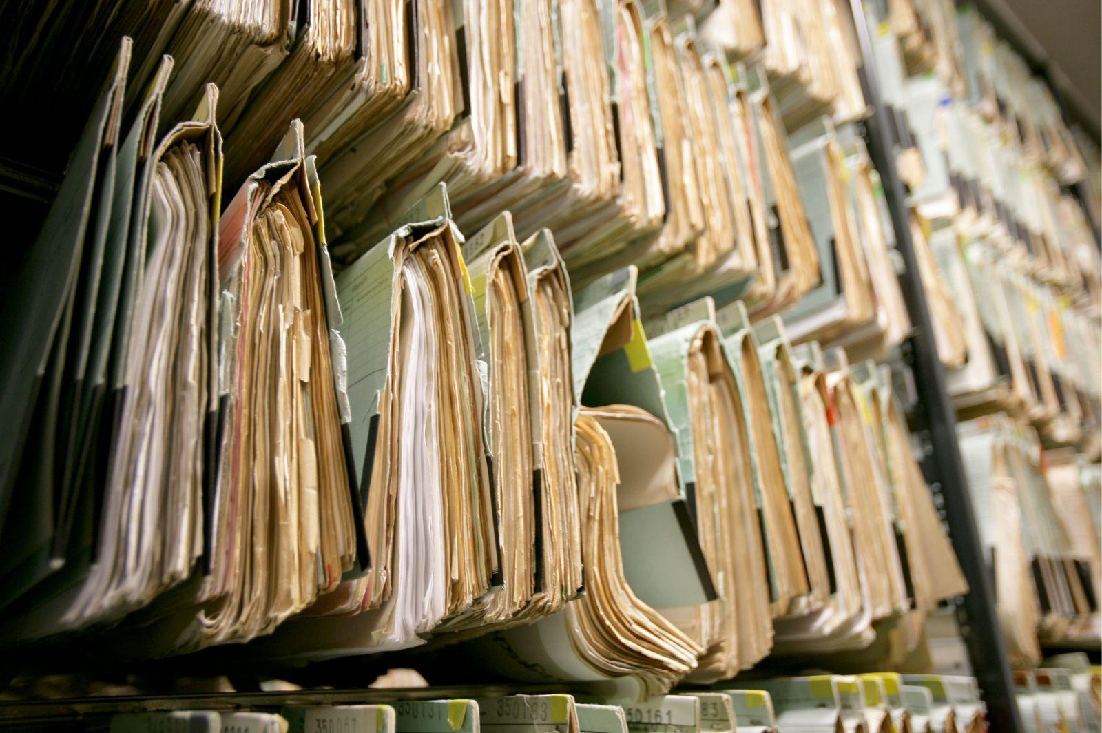 Carta canta, ma il villan dorme?