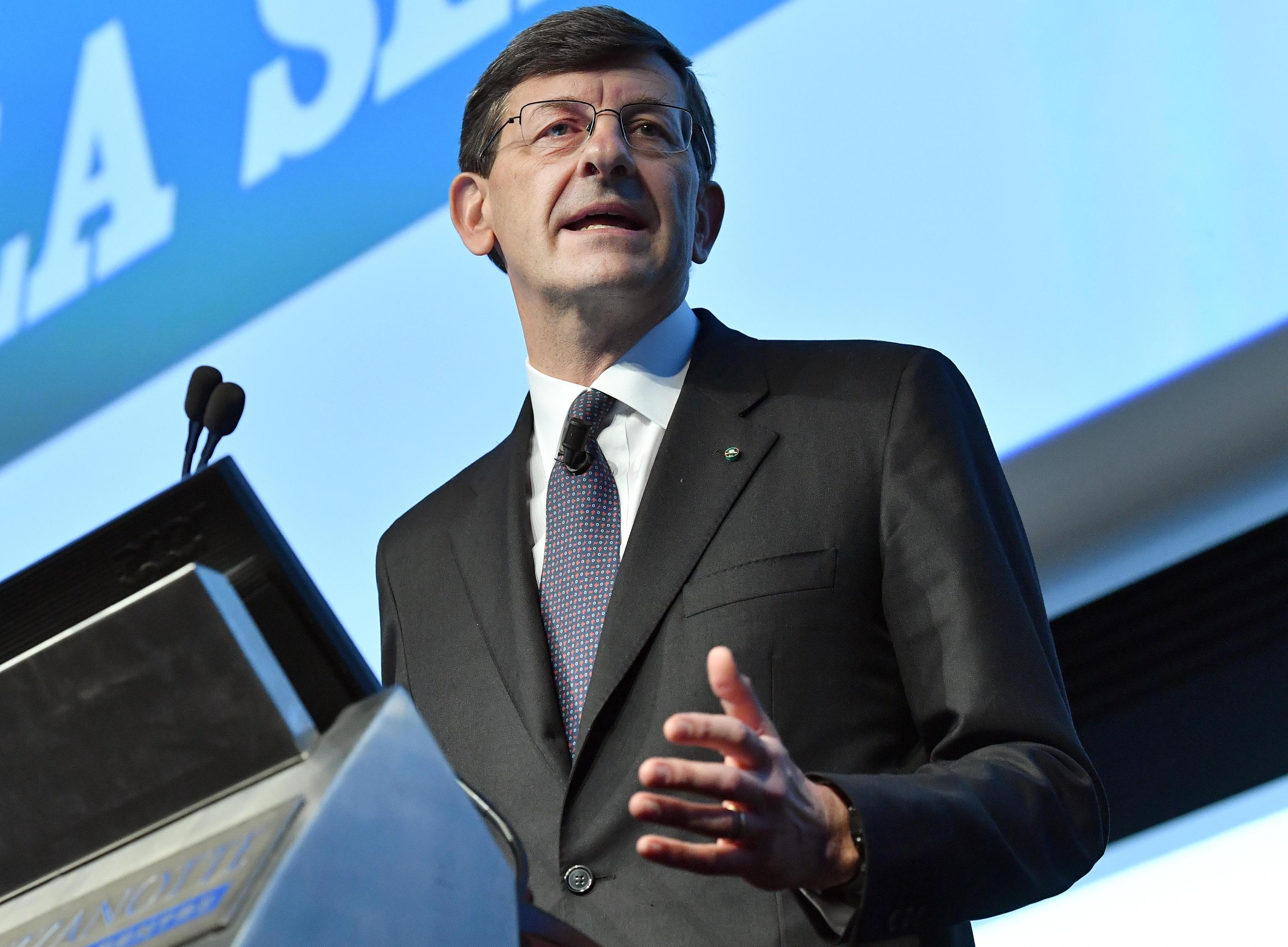 Colao, l’Italia non è un’azienda e il Governo non è un CdA