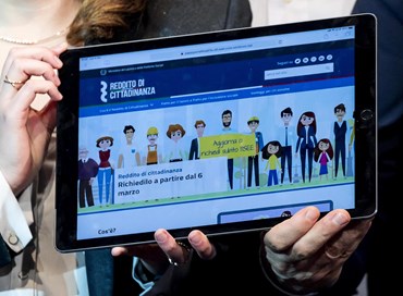 Il reddito di cittadinanza, il salario minimo e le multe sull’occupazione