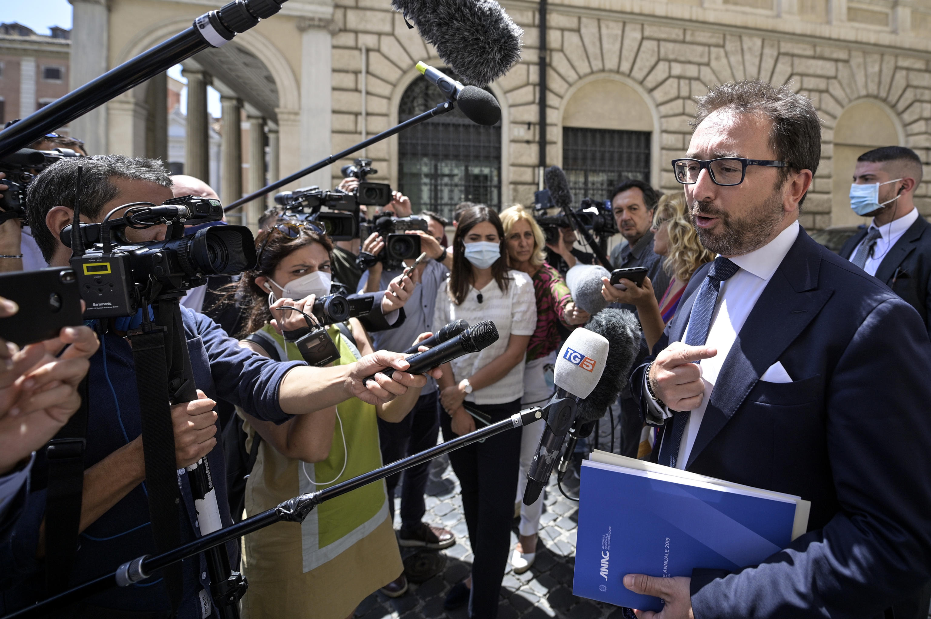 La trasfigurazione etica delle regole