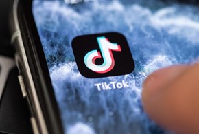 TikTok blocca l’app a Hong Kong, gli Usa valutano bando