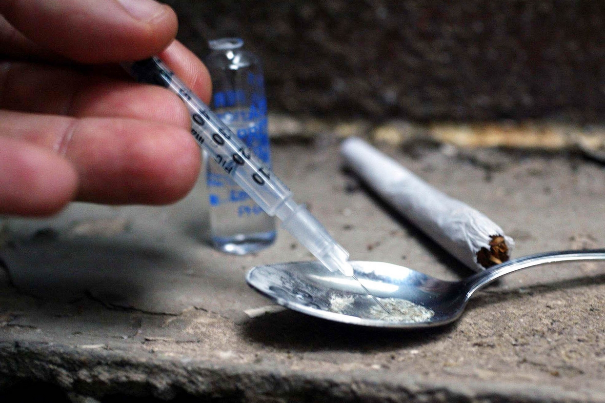 Droga e coscienza distanziata 