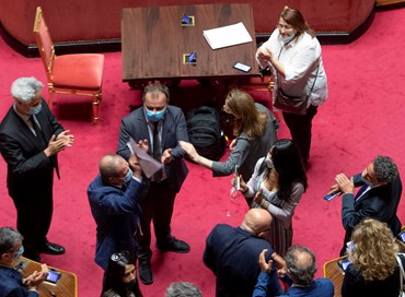 Il Senato vota la fiducia al decreto Rilancio