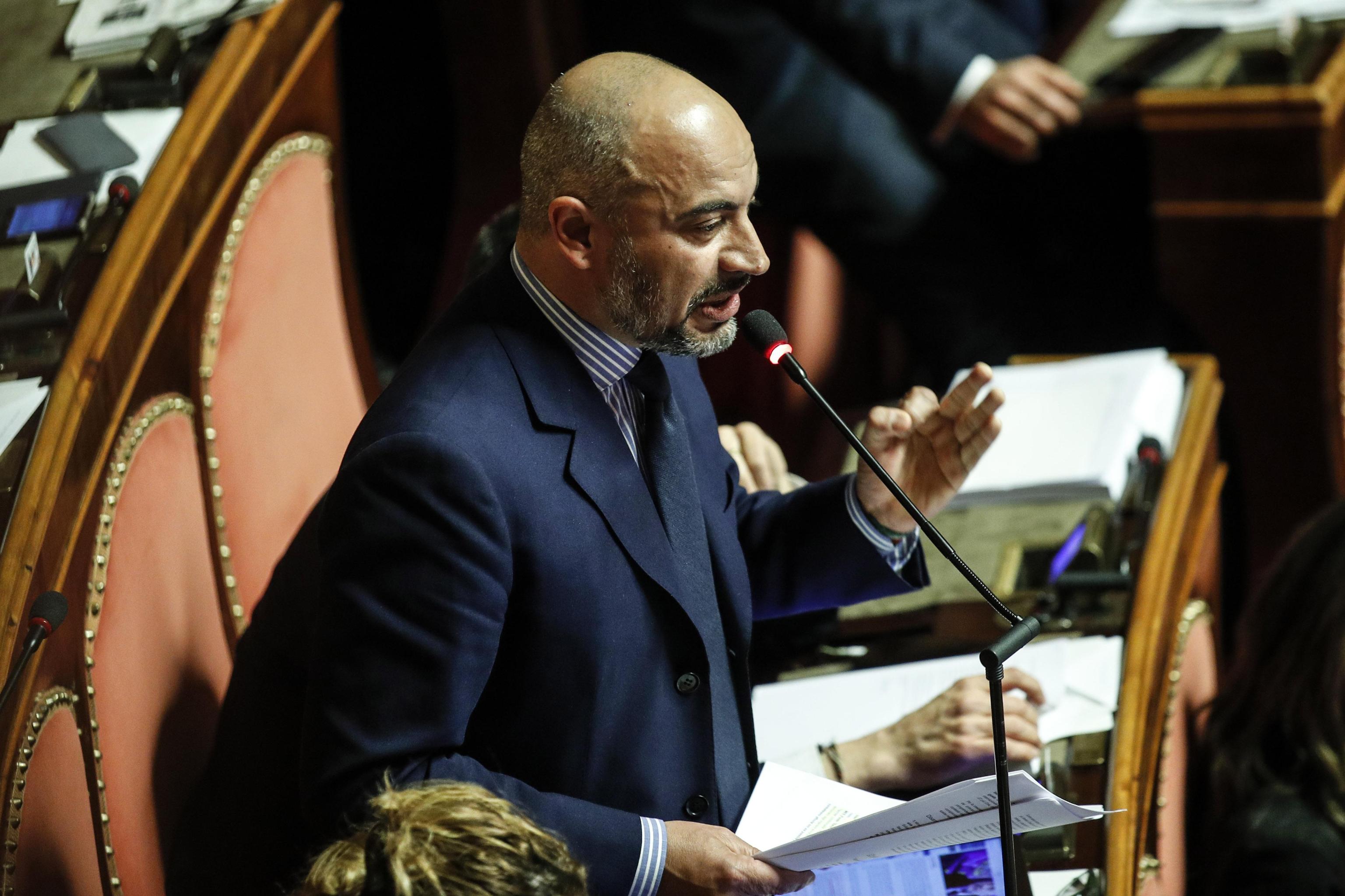 Italexit, Paragone presenta il suo partito personale