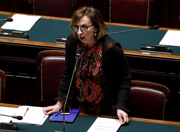 Sandra Zampa: “Gli studenti possono contare su una scuola più moderna”