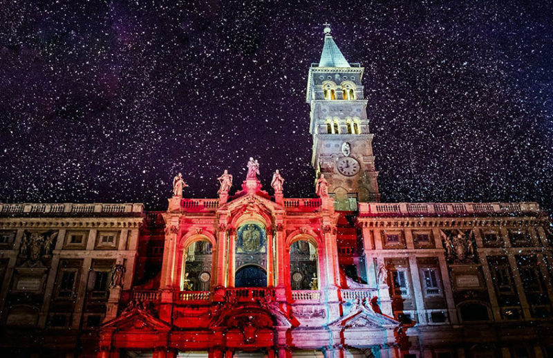 Roma, la rievocazione del Miracolo della Madonna della neve