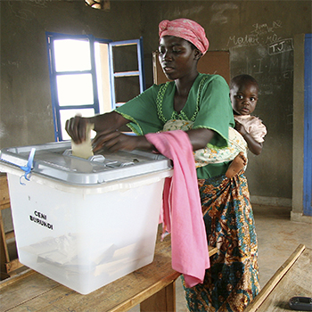 Il fallimento dell’esportazione della democrazia in Africa