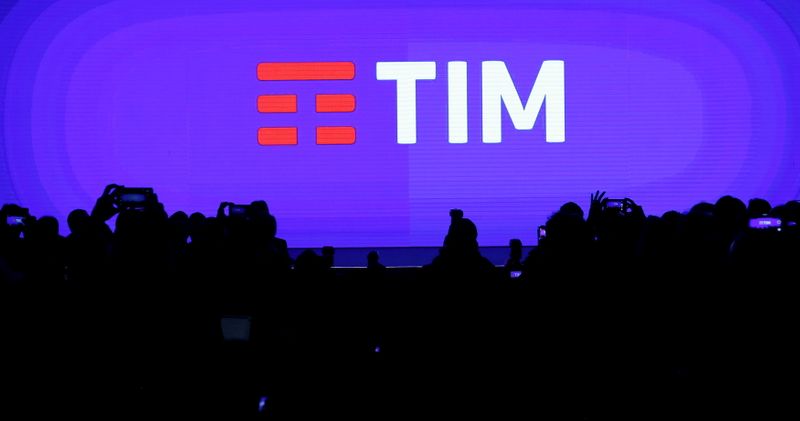 Tim e Cdp stringono sulla rete, la Borsa brinda