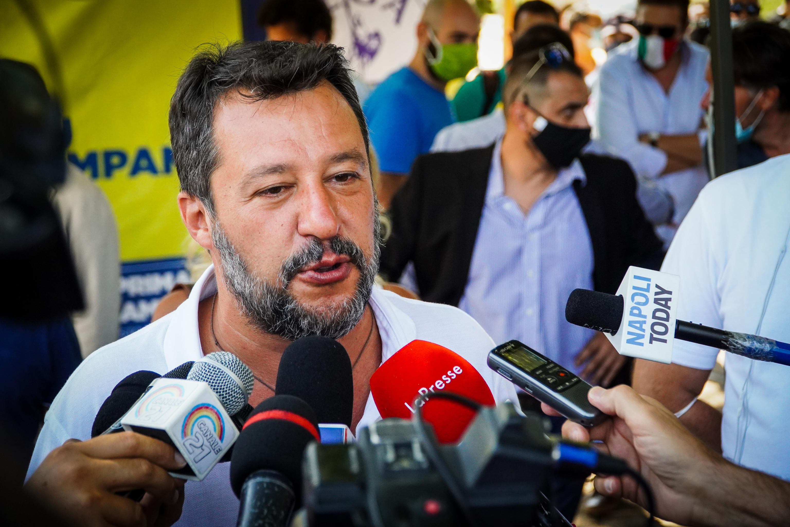 Salvini: “Mozione di sfiducia contro Azzolina”