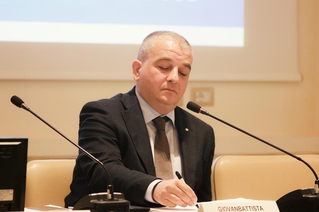 FdI: “Il governo blocca voto degli italiani all’estero sul referendum”