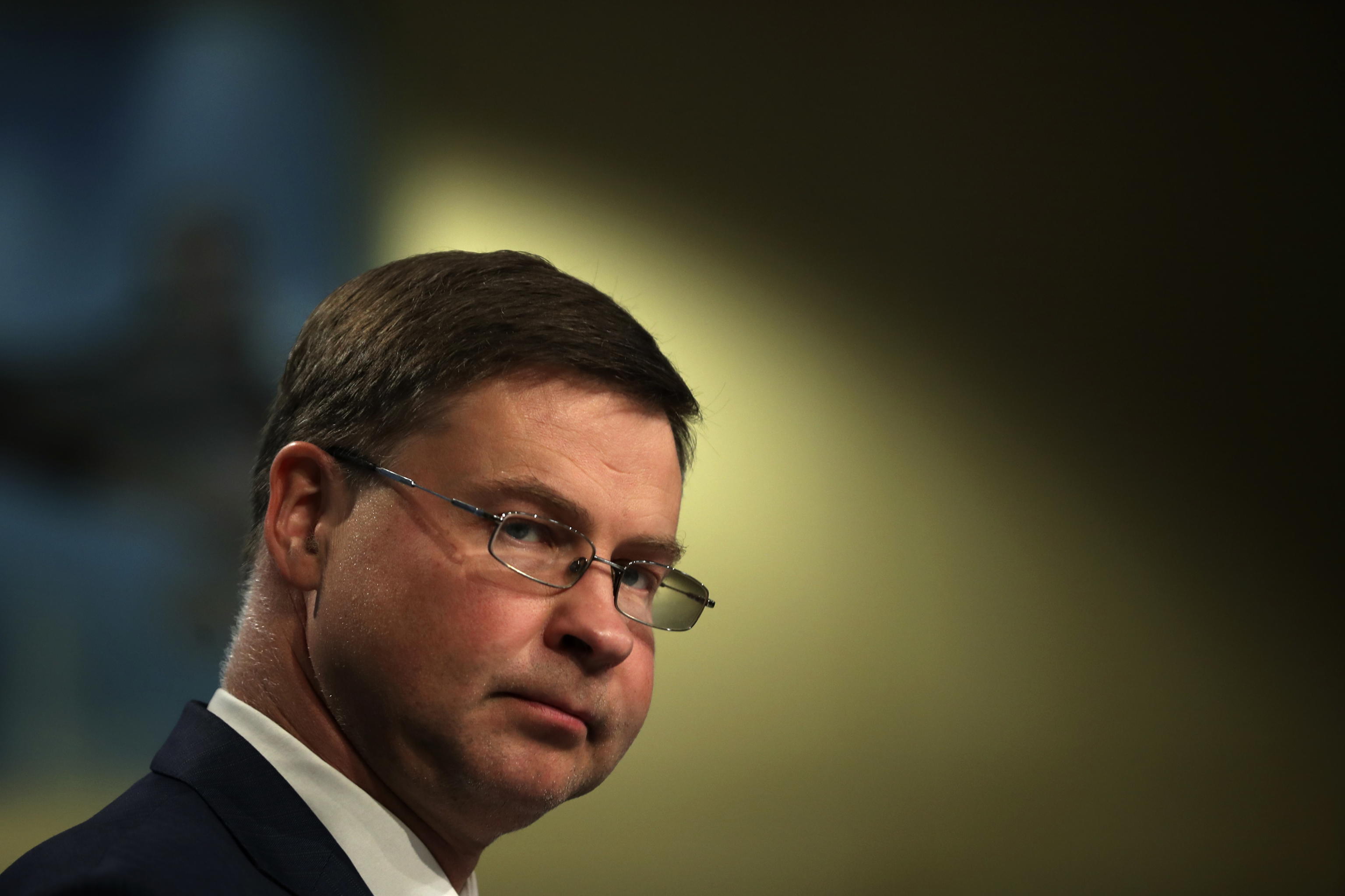 Ue: Dombrovskis commissario ad interim al commercio