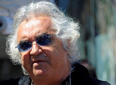 Il tiro a segno su Briatore per nascondere la bomba immigrazione