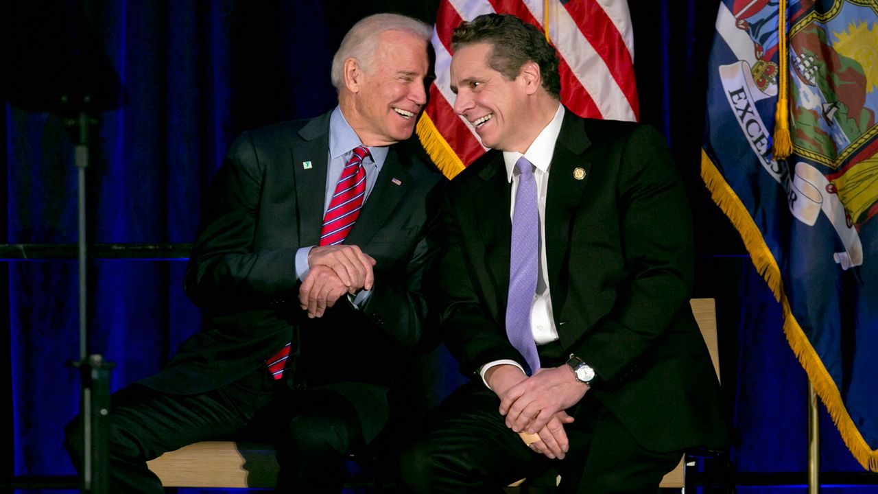 Joe Biden e Andrew Cuomo, i veri incendiari della campagna elettorale Usa