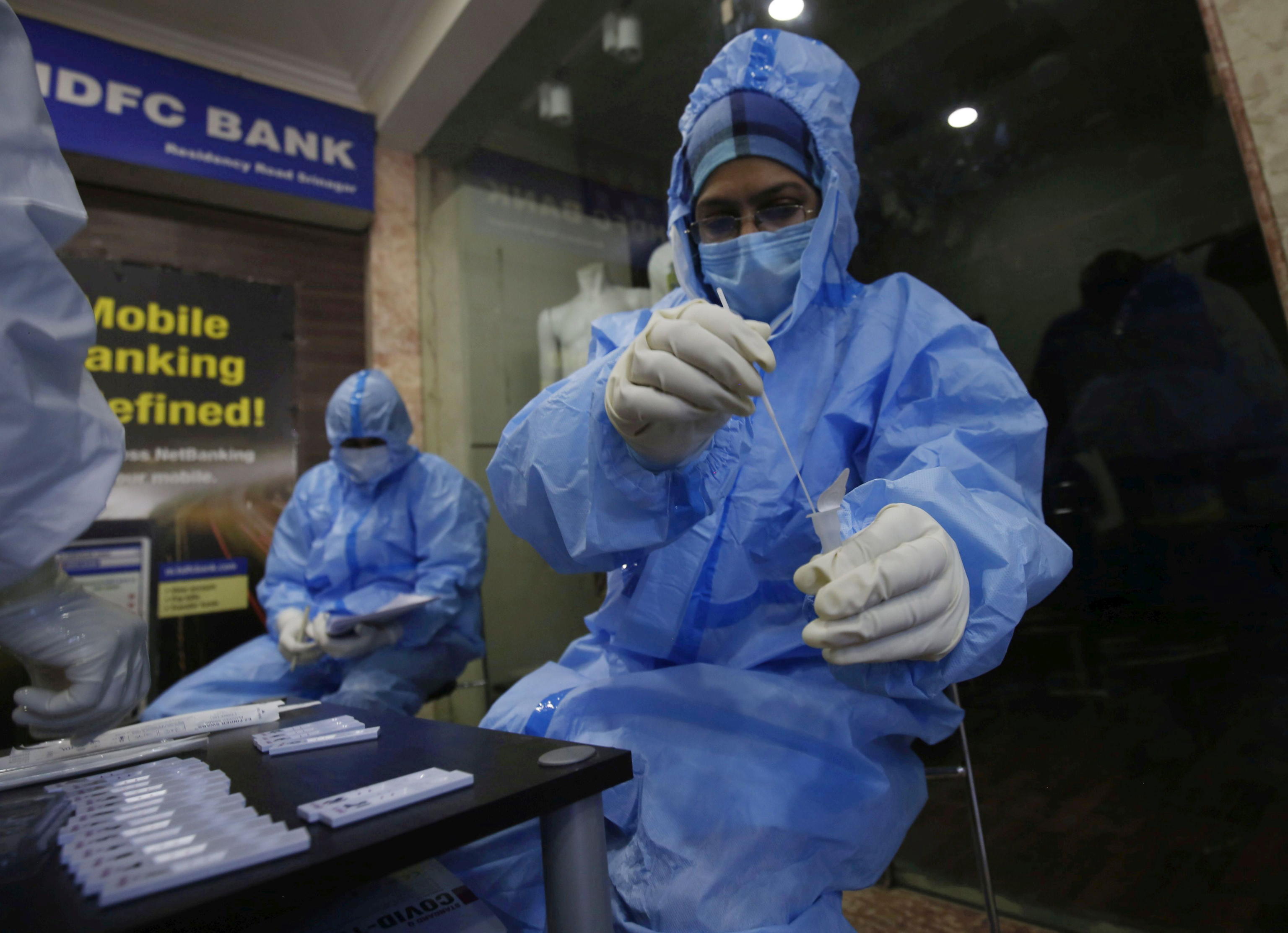 Coronavirus, 1.370 i nuovi contagi e 10 morti 