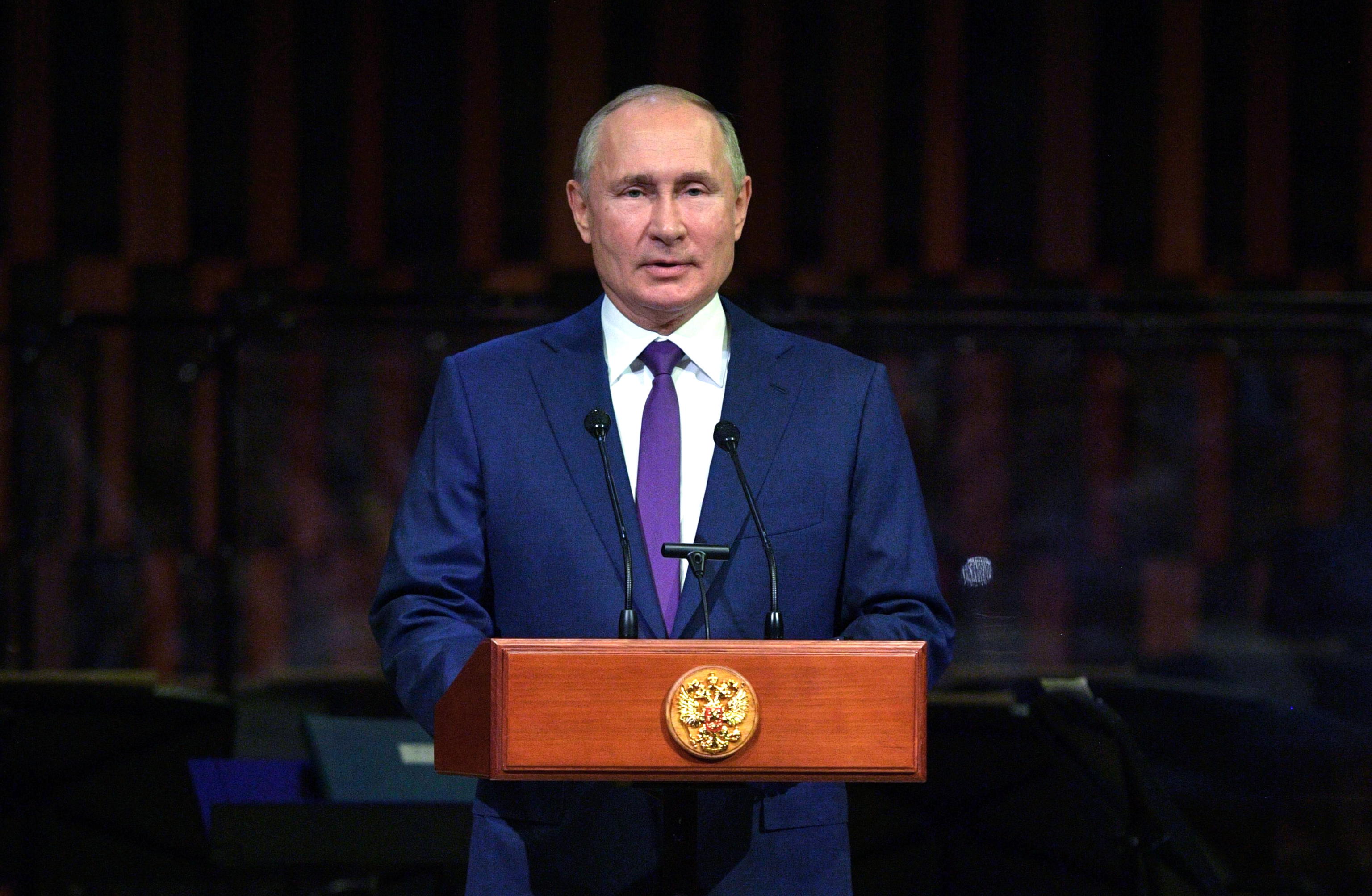 Per aiutare i ciechi a vedere Putin