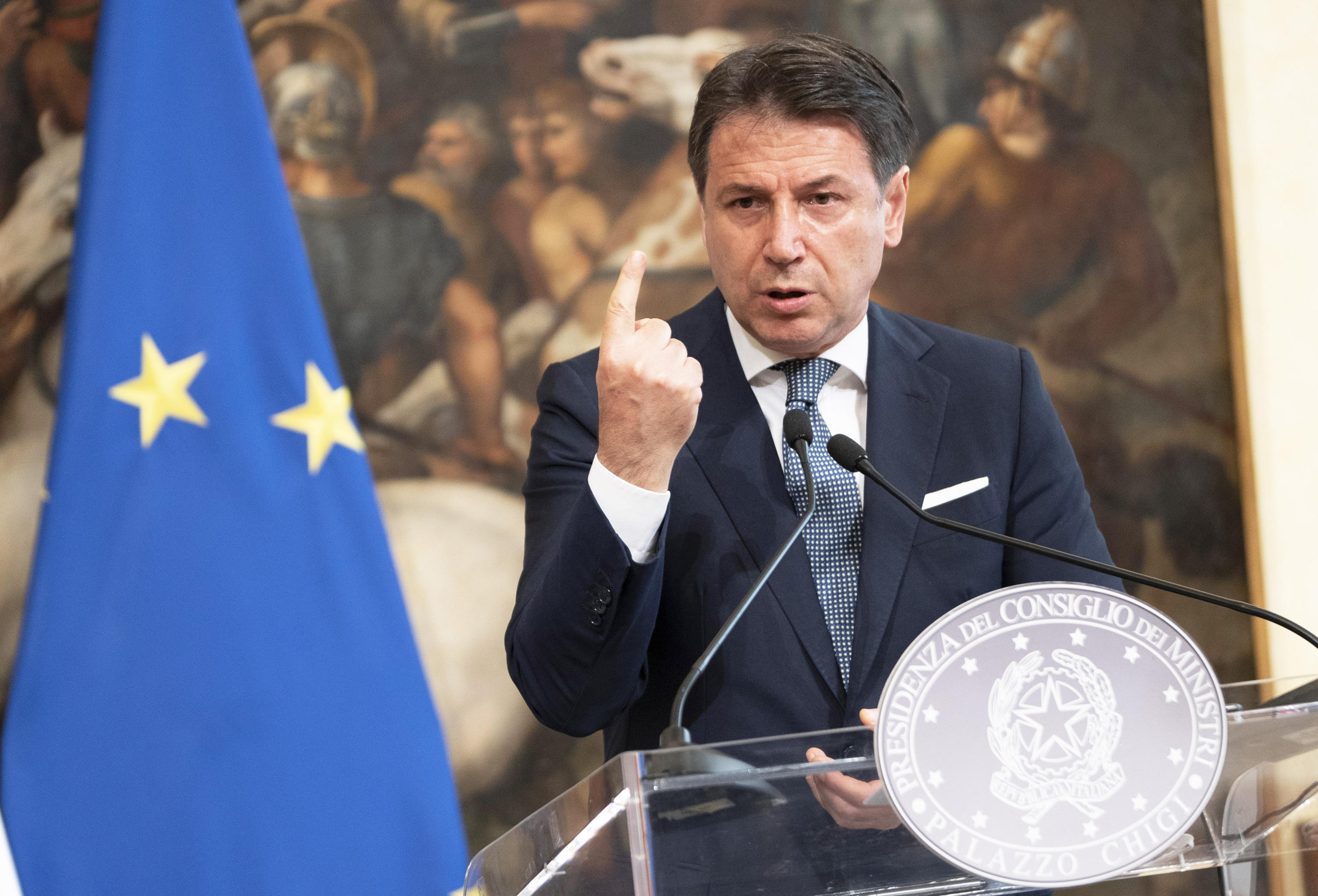 La buccia di banana per il Conte bis