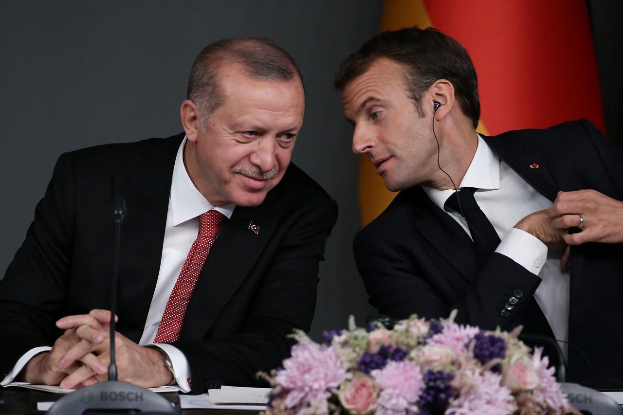 Dalla guerra nel Caucaso alla tensione con la Francia: ecco i nuovi fronti della Turchia di Erdoğan