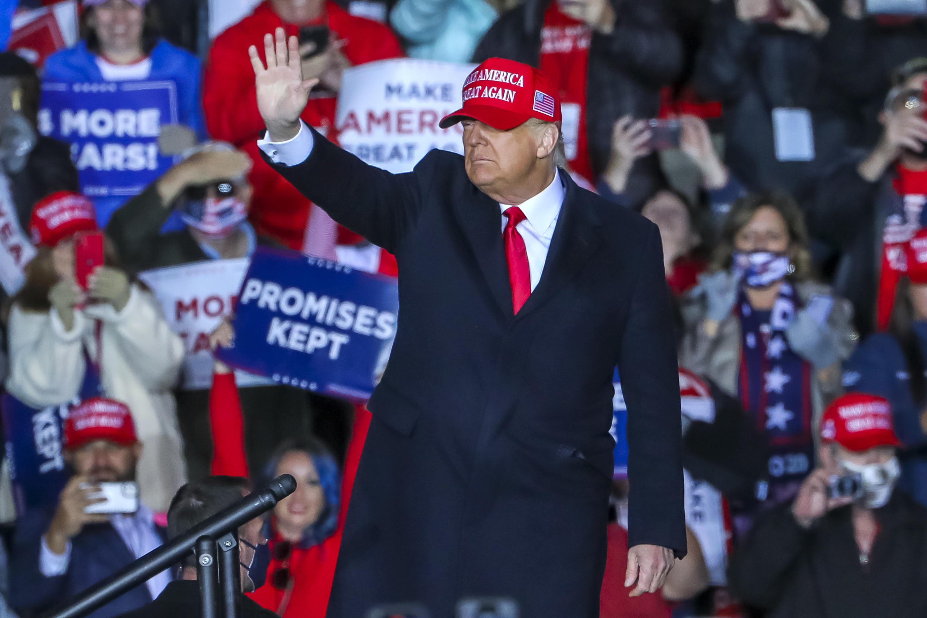 Caro Trump, vinci e liberaci dalla trappola cinese