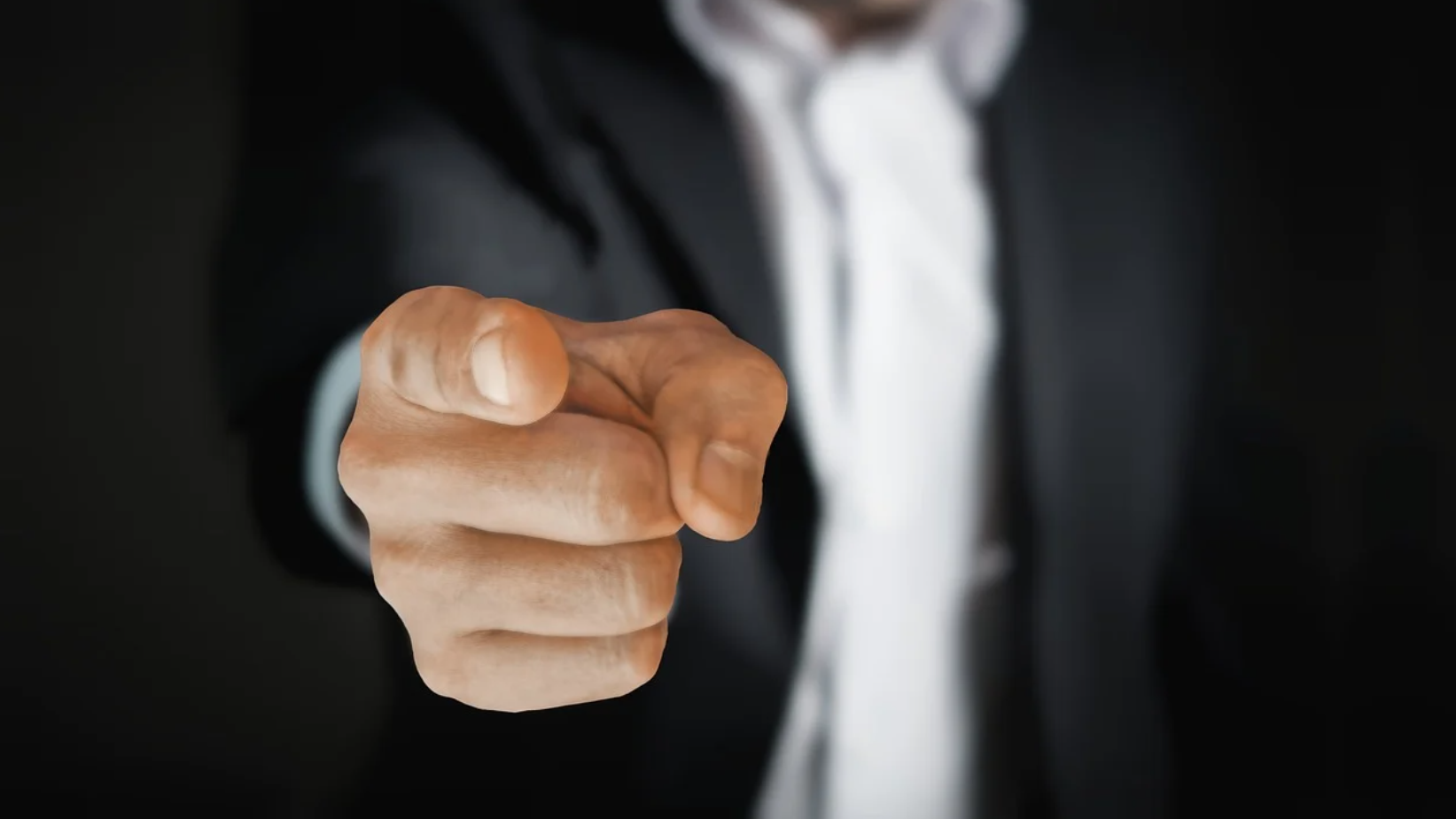 Giustizia, doppia morale e “manettari”