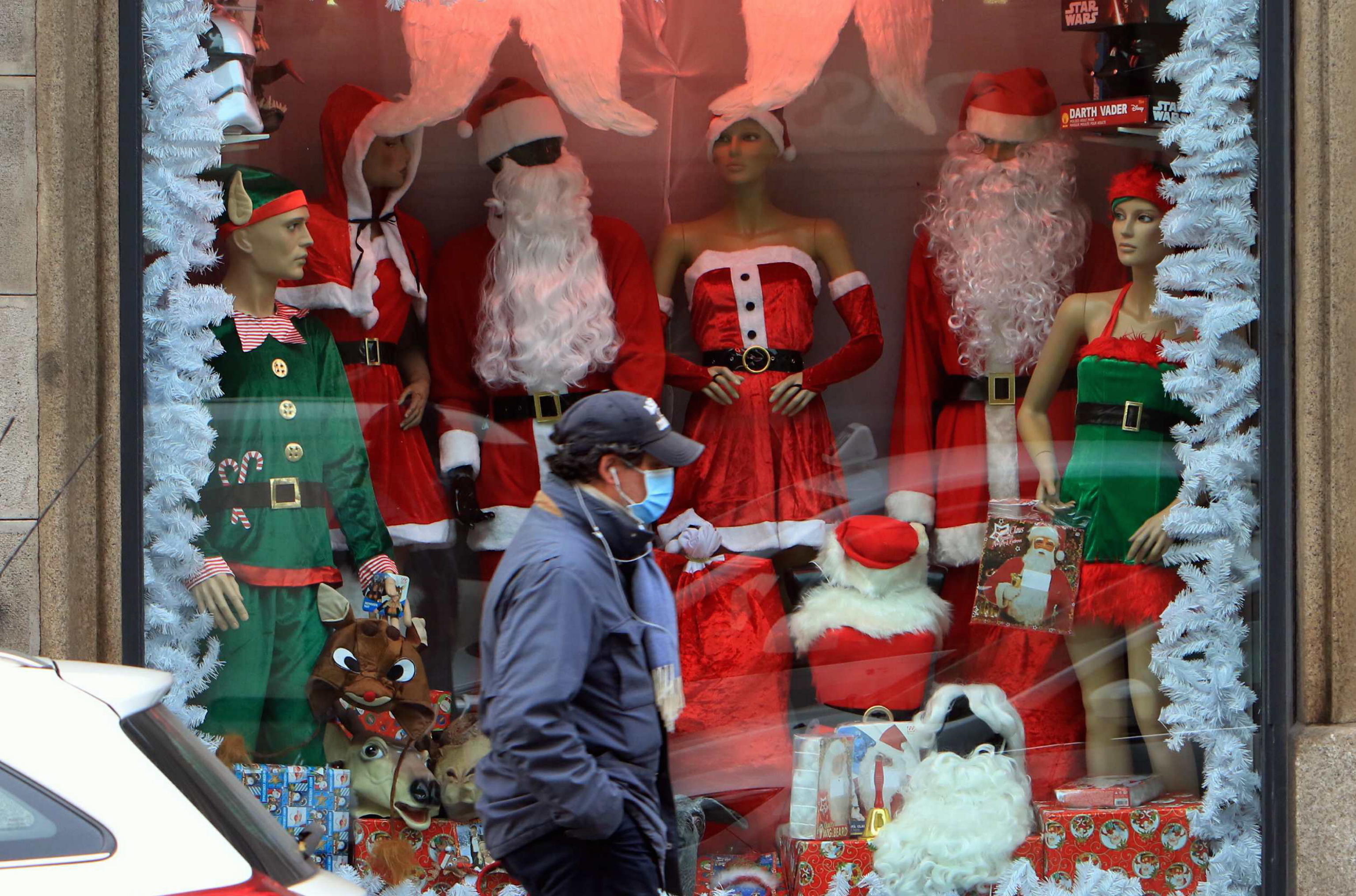 Natale, shopping e cene a tavola: cosa può accadere
