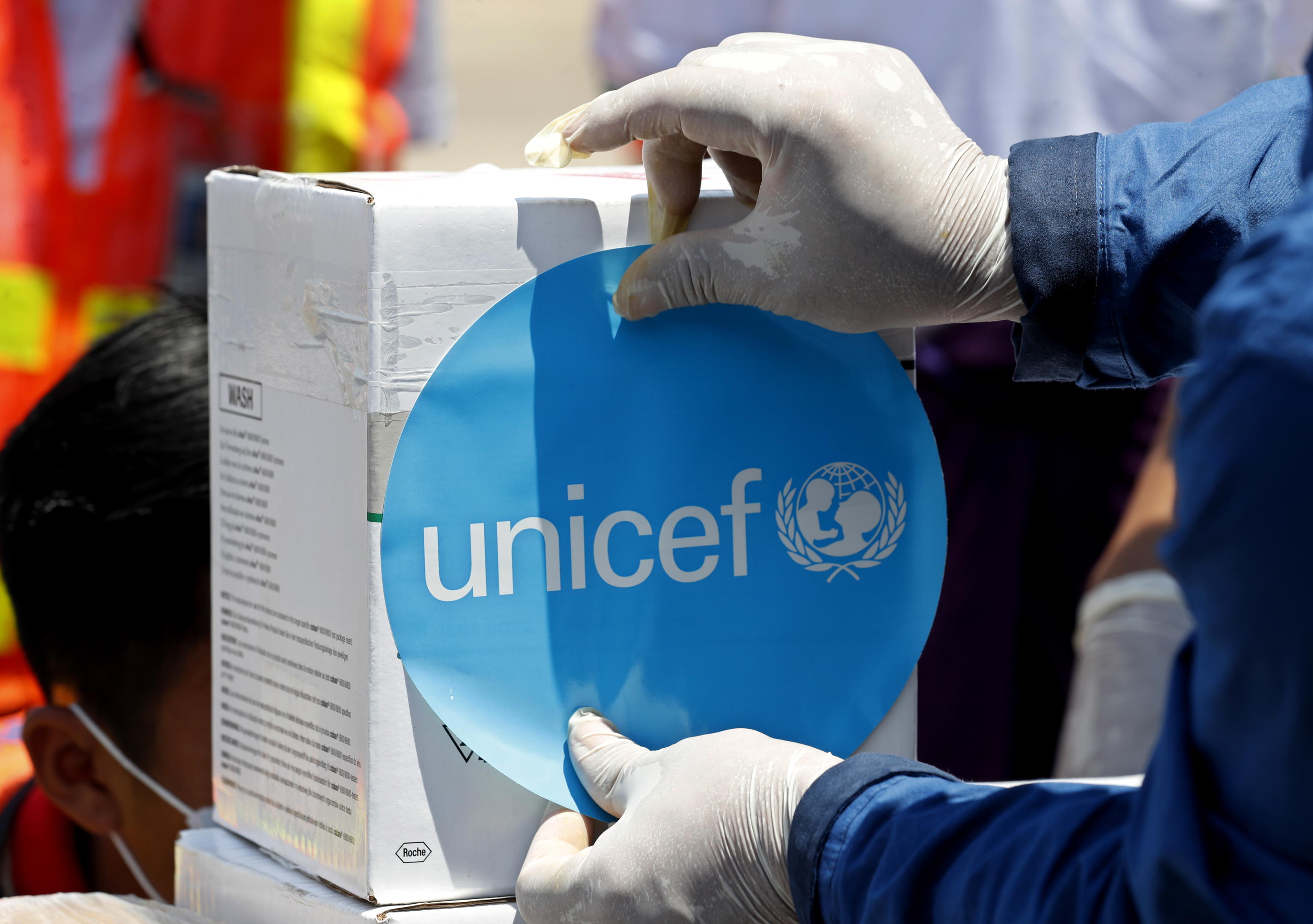 Unicef, resilienti, ambientalisti ma la Dad stressa