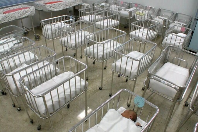 Effetto Covid: crollo delle nascite