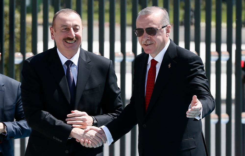 Caucaso: Uno scontro tra sogni imperiali